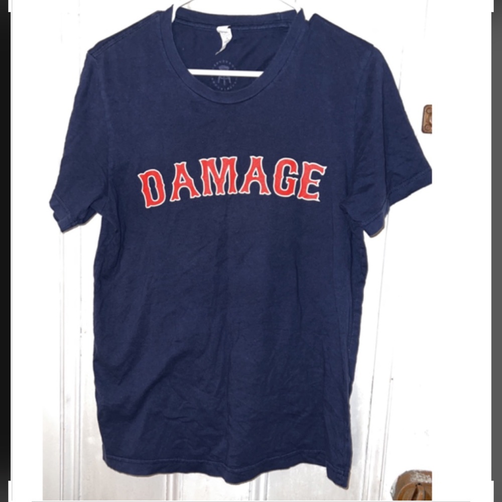 Boston Red Sox Men’s “Damage” T shirt Size M
Barstool sports edition 2018